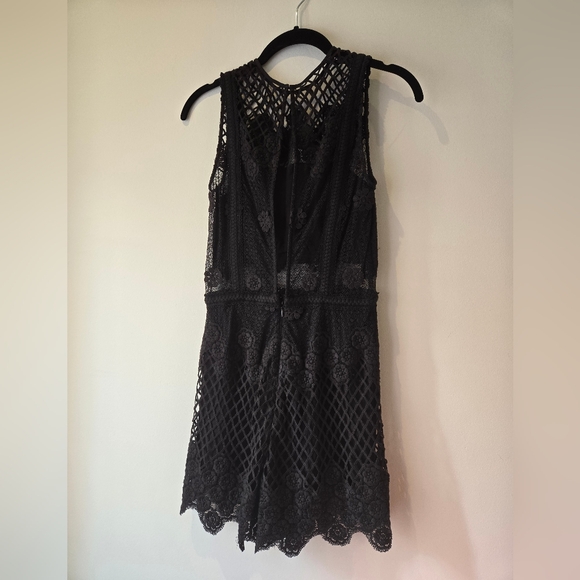 Alexis Floral Mesh Short Romper Size XS - Picture 6 of 9